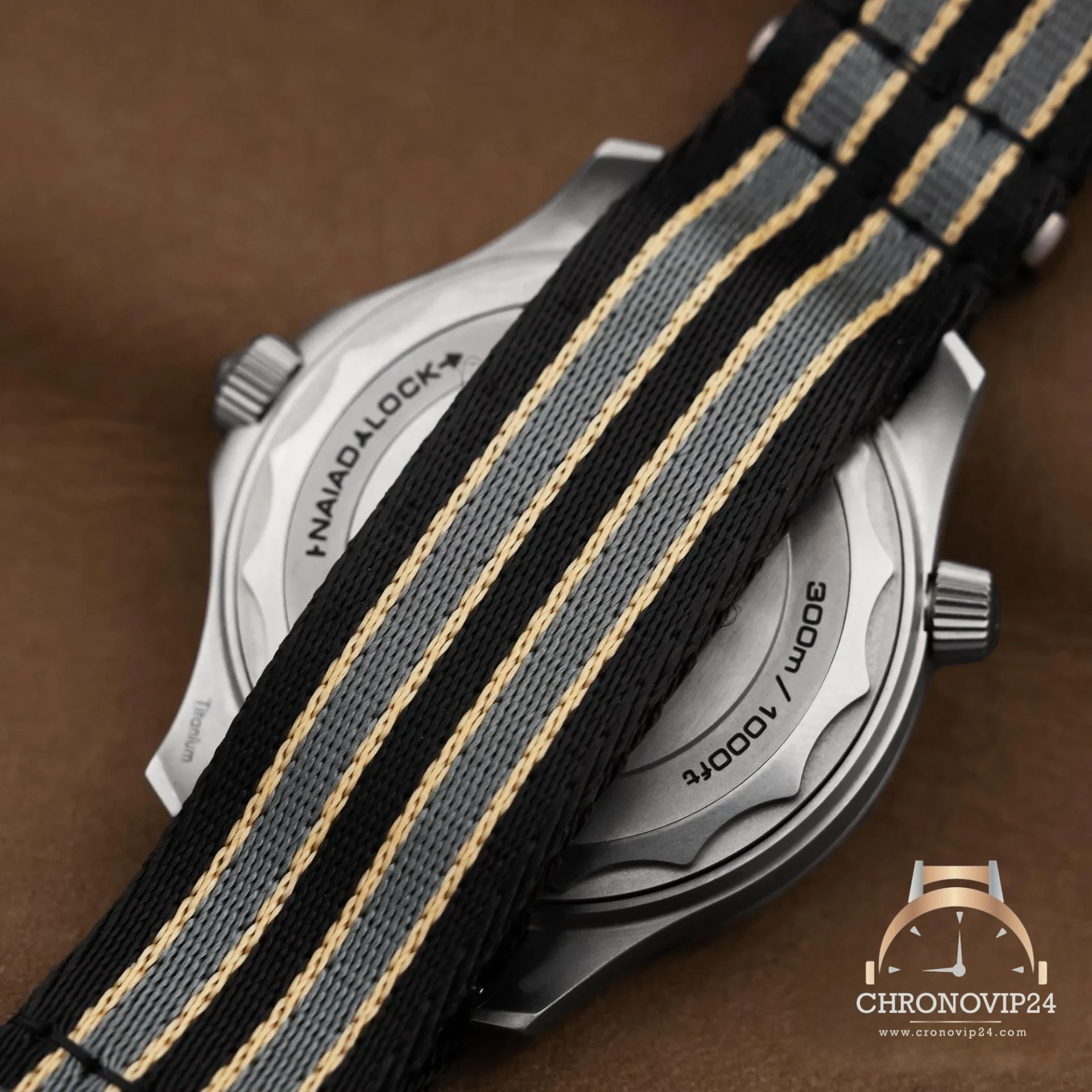 CleanFactory OMEGA SEAMASTER 210.92.42.20.01.001 Diver 300M Cronometro James Bond “Edizione 007” Quadrante Marrone 42mm 4 CleanFactory OMEGA SEAMASTER 210.92.42.20.01.001 Diver 300M Cronometro James Bond “Edizione 007” Quadrante Marrone 42mm - immagine 4